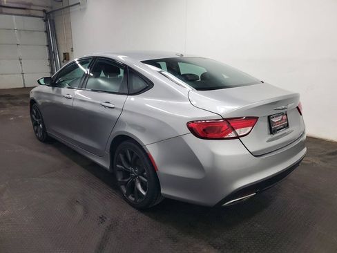 Used 2015 Chrysler 200 S w/ Comfort Group FWD image 5