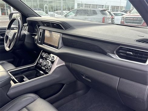 Certified 2021 GMC Yukon Denali w/ Denali Premium Package image 30