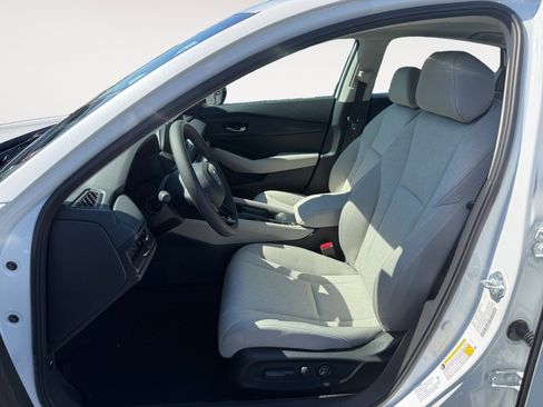 New 2025 Honda Accord SE image 10