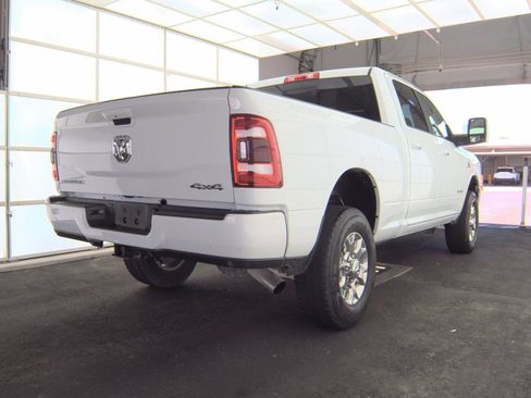 Used 2024 RAM 2500 Laramie AWD/4WD image 2