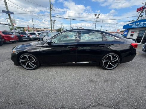 Used 2018 Honda Accord Sport image 8