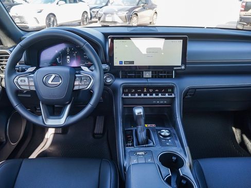 Used 2026 Lexus IS 350 F Sport RWD image 13