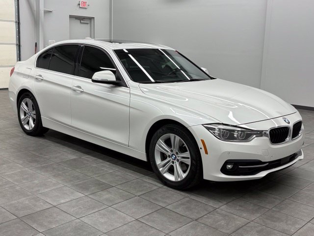 Used 2017 BMW 330i xDrive Sedan AWD/4WD image 1
