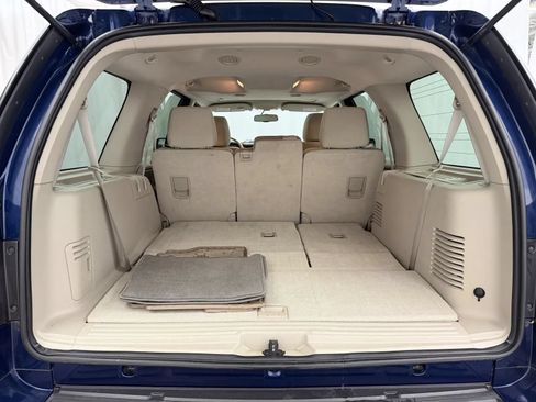 Used 2011 Ford Expedition XLT AWD/4WD image 26
