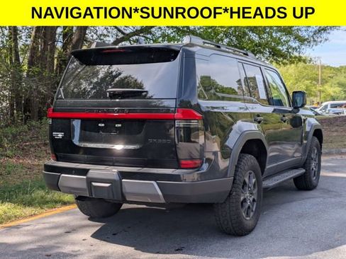 Used 2024 Lexus GX 550 image 2