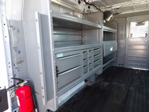 Used 2019 Ford Transit 250 130 Low Roof w/ Exterior Upgrade Package image 24