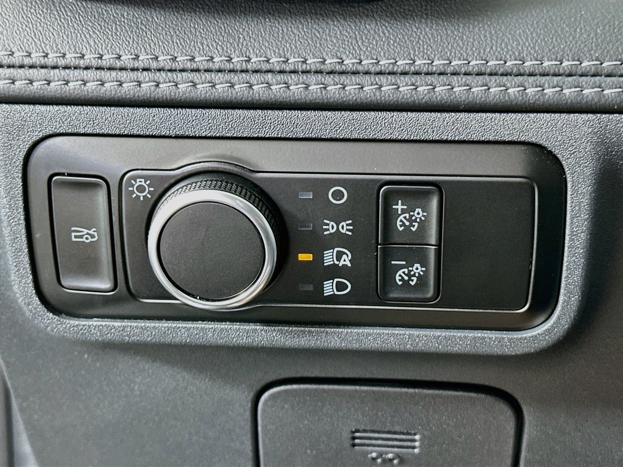 Used 2024 Ford Mustang Premium RWD image 17