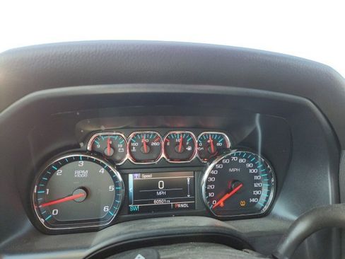 Used 2018 Chevrolet Silverado 1500 LT w/ All Star Edition image 10