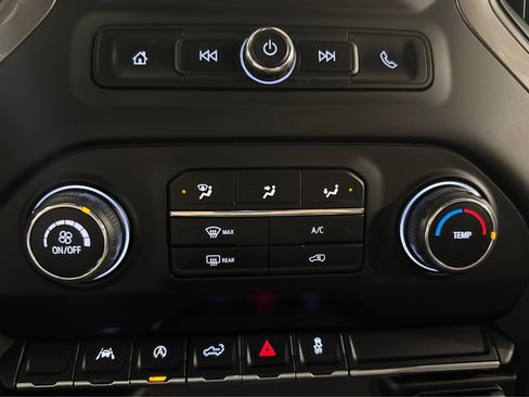 Used 2023 Chevrolet Silverado 1500 Custom image 31