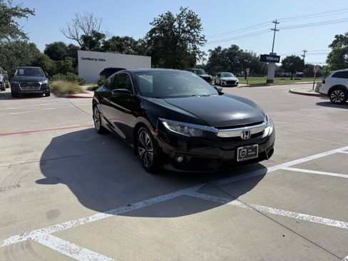 Used 2017 Honda Civic EX-T image 6