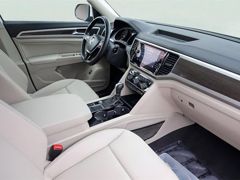 Used 2018 Volkswagen Atlas SEL image 32