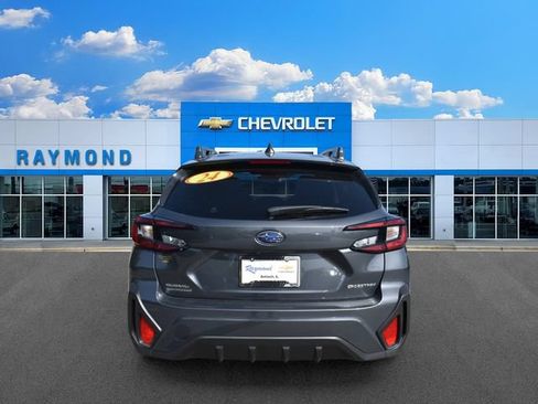 Used 2024 Subaru Crosstrek 2.0i Premium AWD/4WD image 4
