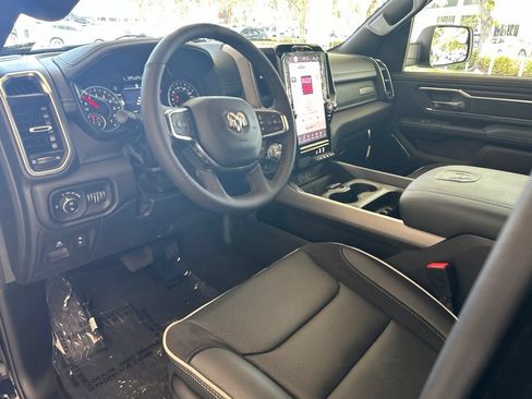 Used 2026 RAM 1500 Laramie AWD/4WD image 7