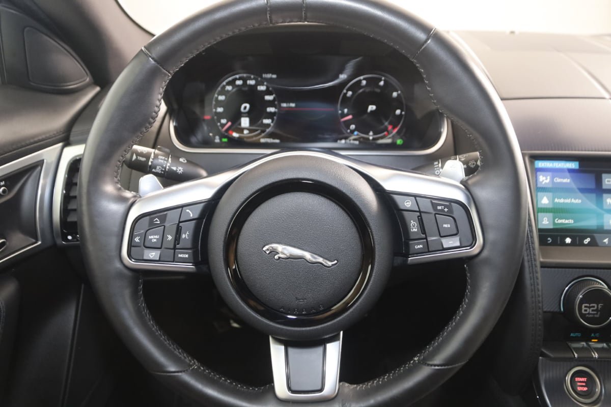 Used 2024 Jaguar F-TYPE R-Dynamic RWD image 38