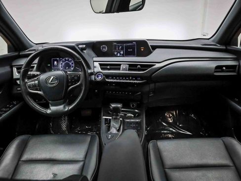 Used 2020 Lexus UX 250h w/ Premium Package image 12