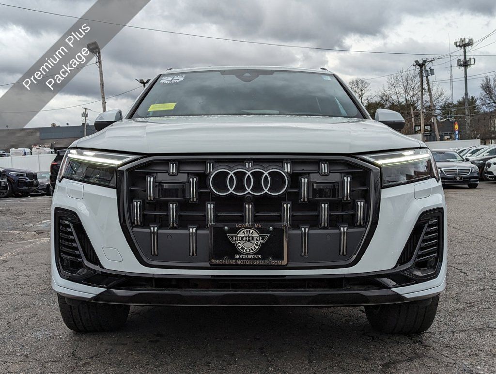 Used 2025 Audi Q7 3.0T Premium Plus AWD/4WD image 5