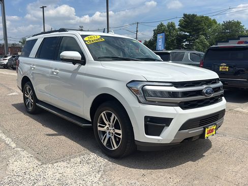 Used 2022 Ford Expedition XLT AWD/4WD image 4