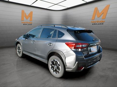 Used 2023 Subaru Crosstrek 2.0i image 2