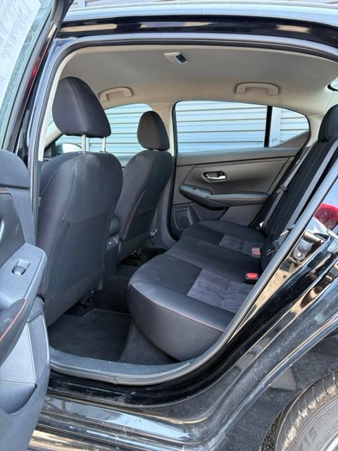 Used 2025 Nissan Sentra SR FWD image 6