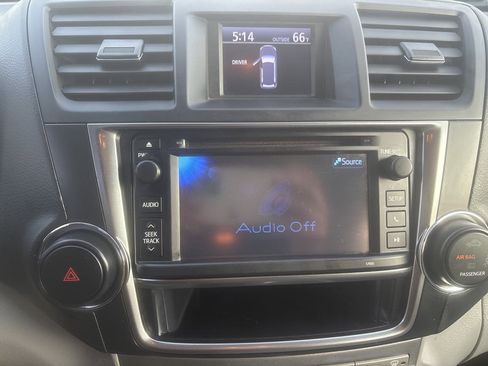 Used 2013 Toyota Highlander Plus image 15