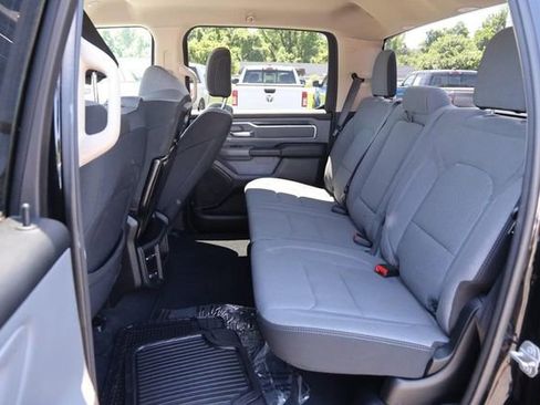 Used 2020 RAM 1500 Big Horn AWD/4WD image 9
