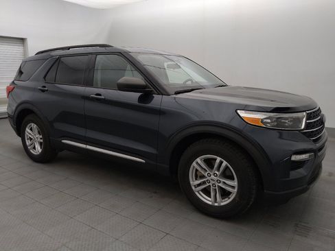 Used 2022 Ford Explorer XLT w/ Equipment Group 202A RWD image 11