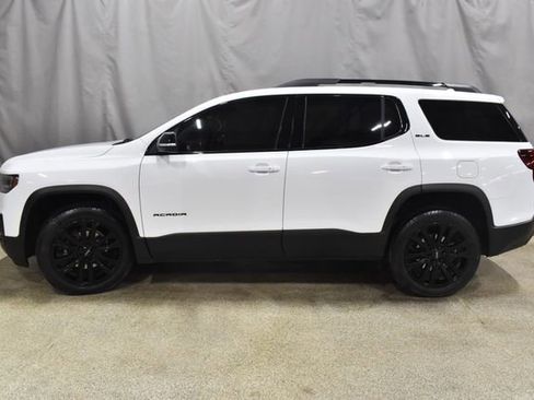 Used 2023 GMC Acadia SLE w/ Driver Convenience Package image 6