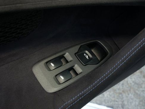 Used 2020 McLaren 600LT Spider RWD image 25