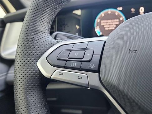 New 2026 Volkswagen Tiguan SE R-Line image 25