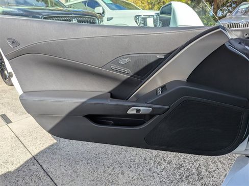 Used 2019 Chevrolet Corvette Stingray Convertible w/ 2LT Preferred Equipment Group image 17