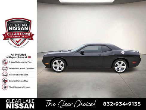 Used 2012 Dodge Challenger SXT Plus RWD image 4