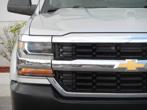 Used 2016 Chevrolet Silverado 1500 W/T w/ Trailering Package RWD image 9