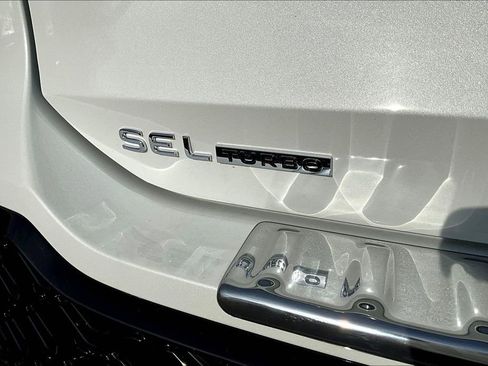 New 2026 Volkswagen Tiguan SEL R-Line image 24