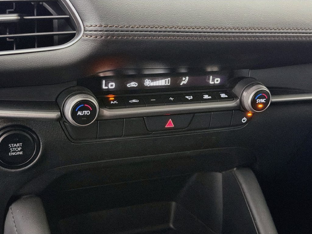 Used 2024 MAZDA MAZDA3 s FWD image 18