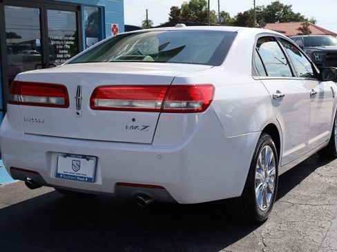 Used 2011 Lincoln MKZ w/ 102A Rapid Spec Order Code FWD image 4
