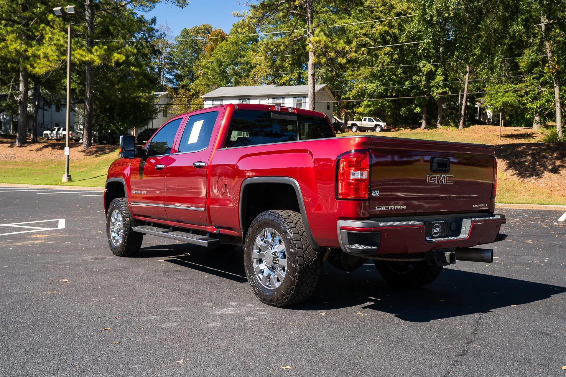 Used 2018 GMC Sierra 2500 Denali w/ Duramax Plus Package AWD/4WD image 6