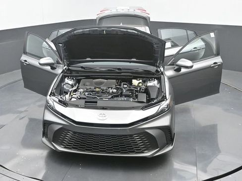 Used 2026 Toyota Camry SE image 33