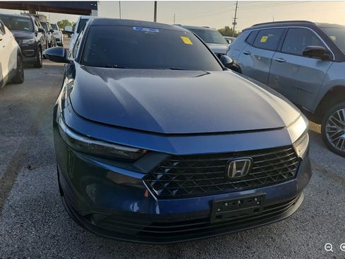 Used 2023 Honda Accord EX image 7