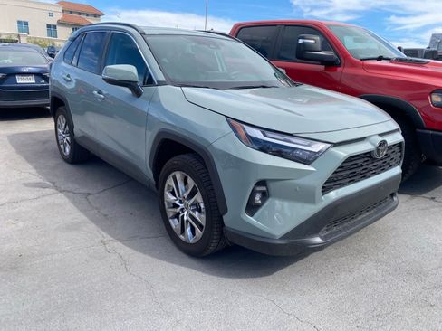Used 2022 Toyota RAV4 XLE Premium FWD image 2