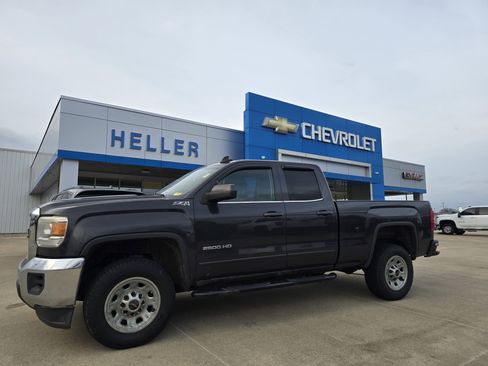 Used 2015 GMC Sierra 2500 SLE image 3