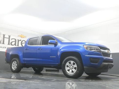 Used 2019 Chevrolet Colorado W/T w/ WT Convenience Package image 2