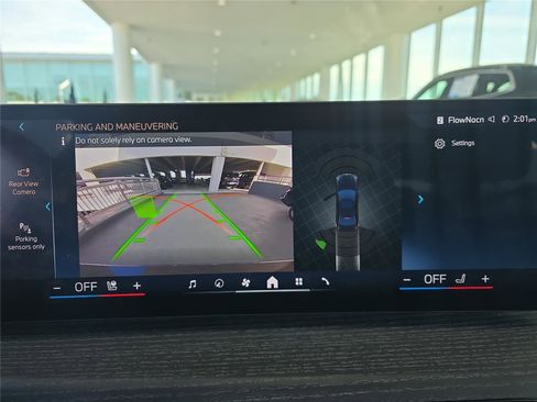 Certified 2025 BMW 330i Sedan w/ Convenience Package image 18