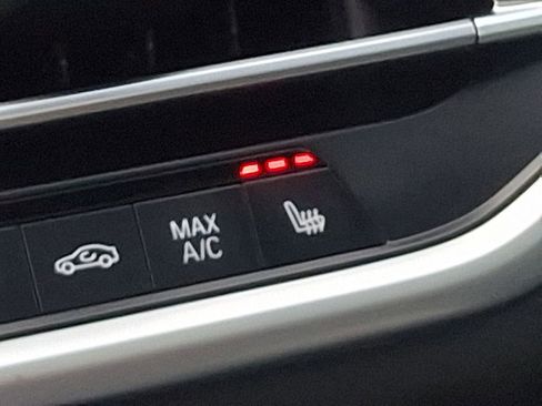 Used 2022 BMW X5 xDrive40i w/ Climate Comfort Package image 24