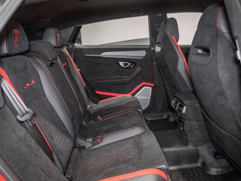 Used 2024 Lamborghini Urus Performante AWD/4WD image 22