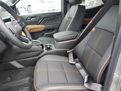 New 2026 GMC Canyon AT4 w/ LPO, Off Road Lift Package image 27