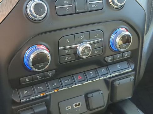 Used 2021 GMC Sierra 1500 Denali w/ Driver Alert Package II image 33