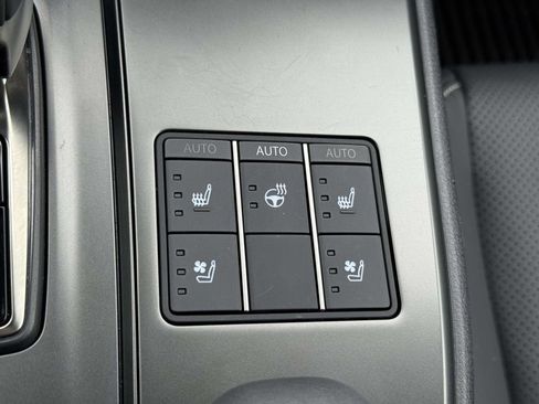 Used 2025 Lexus UX 300h AWD w/ Accessory Package (Z1) image 23
