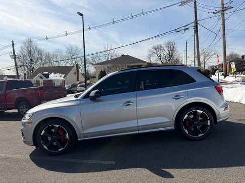 Used 2019 Audi SQ5 Prestige w/ Prestige Package image 4