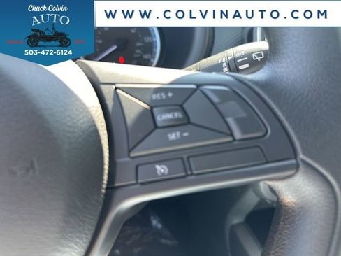 New 2025 Nissan Kicks Play S image 17