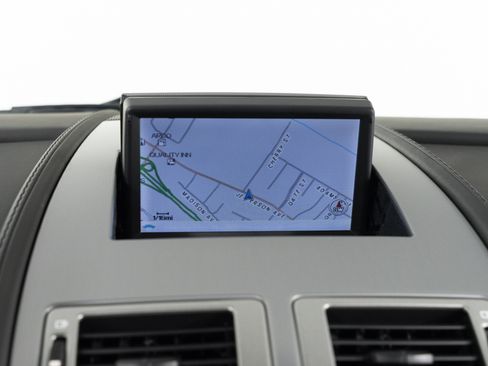 Used 2009 Aston Martin DBS Coupe RWD image 29